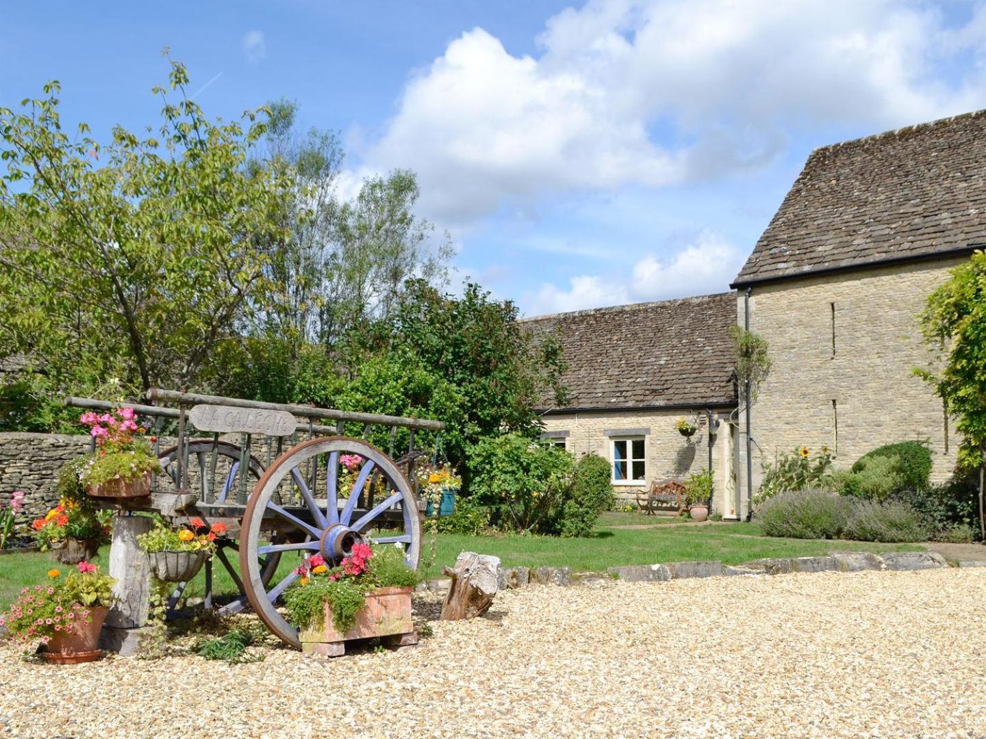 La Caleche Villa Cirencester Exterior photo